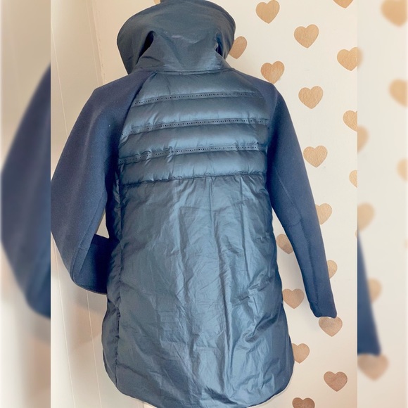 Girls Nike Tech 800 Aeroloft Jacket. Cowl Neck. - Picture 7 of 12